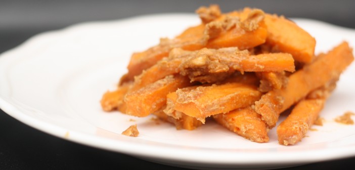 Sætkartöflufranskar í hnetusmjöri