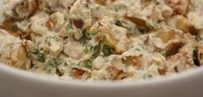 Kartöflusalat með bökuðum kartöflubitum